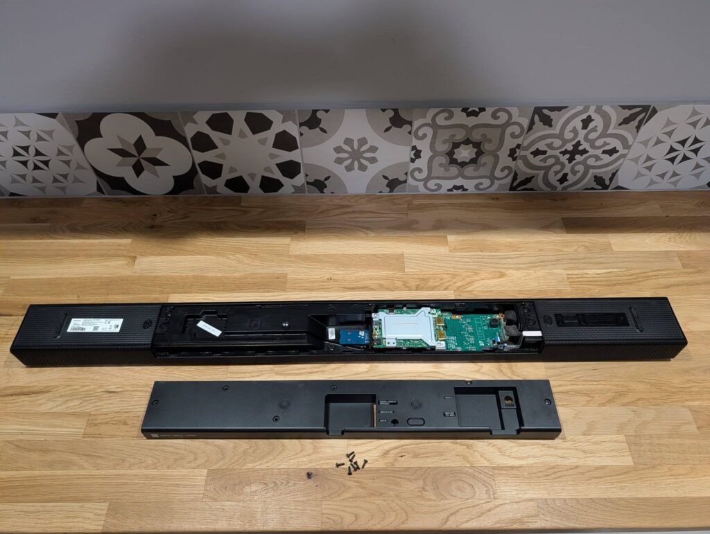 Ouverture et diagnostic d’une barre de son Samsung en panne